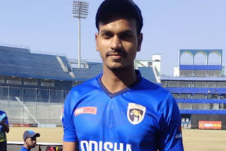 youth Success Story  Odia youth incredible journey from plumber to Pace bowler  indian criket  Odisha Ranji Trophy team  Prashant Rana  പ്രശാന്ത് റാണ  ഒഡിഷ രഞ്ജി ട്രോഫി ക്രിക്കറ്റ് ടീം  രഞ്ജി ട്രോഫി ക്രിക്കറ്റ്