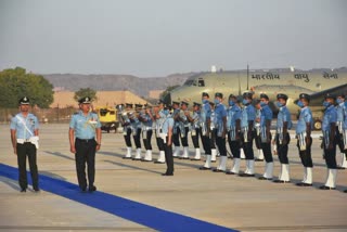 Bhuj Air Force Station: દક્ષિણ પશ્ચિમી એર કમાન્ડના એર ઓફિસર કમાન્ડિંગ ઇન ચીફ એર માર્શલે ભુજ એરફોર્સ સ્ટેશની મુલાકાત લીધી