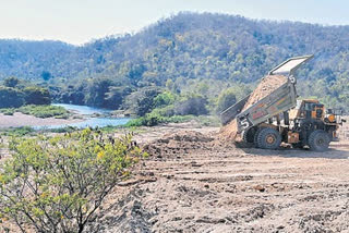 Vattivagu Reservoir shrinking,   Singareni coal waste