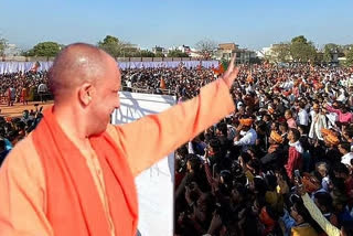 Priyanka Gandhi pokes at CM Yogi for 'photoshopped' rally picture