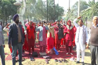 Asha worker Protest aganist Anil Vij