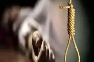 farmer commits suicide in indore
