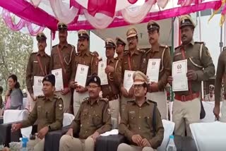 चंपारण रेंज के एसपी समेत पुलिस कर्मियों को मिला सम्मान