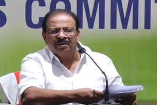 k sudhakaran on congress  congress organization election  കോണ്‍ഗ്രസില്‍ സംഘടനാ തെരഞ്ഞെടുപ്പ്  ഡി.സി.സി ബ്ലോക്ക് പുനസംഘടന  ഉമ്മന്‍ചാണ്ടിയും രമേശ് ചെന്നിത്തലക്കും മറുപടി