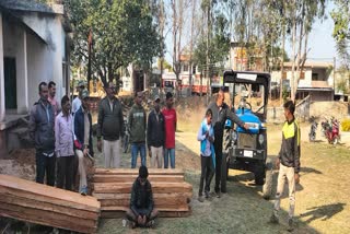 tractor trolley seized