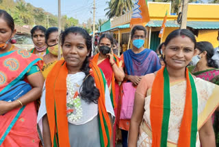 CPM Candidate join BJP After Winning Election  Election Kudumbasree CDS Election Result  സി.പി.എം നിർത്തിയ സ്ഥാനാർഥി ജയിച്ചുവന്നപ്പോൾ ബി.ജെ.പിയിൽ  അട്ടപ്പാടി പുതൂർ പഞ്ചായത്ത് സിഡിഎസ് തെരഞ്ഞെടുപ്പ്