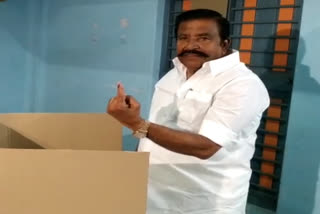 அமைச்சர் கே.என்.நேரு வாக்களித்தார்!