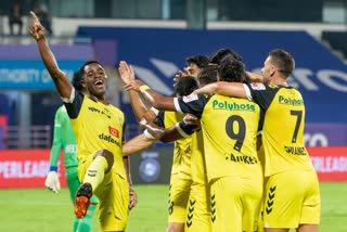 ISL 2021-22  ഐ.എസ്.എൽ 2021-22  ബര്‍ത്തലോമ്യു ഒഗ്ബെച്ചെ  Bertholomew Ogbeche  hyderabad fc vs fc goa  ഹൈദരാബാദ് എഫ്‌സി എഫ്‌സി ഗോവ  record goal scorer in isl history  റെക്കോർഡ് ഗോൾനേട്ടവുമായി ഒഗ്ബെച്ചെ