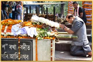 cm-himanta-biswa-sarma-attended-dipak-borthakur-funeral