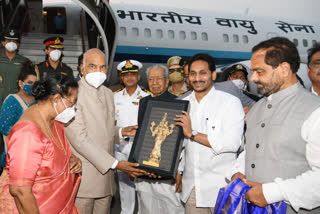 Navys Presidential Fleet Review: ବିଶାଖାପଟନମରେ ପହଞ୍ଚିଲେ ରାଷ୍ଟ୍ରପତି