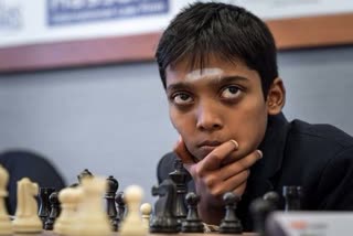 Indian Grandmaster R Praggnanandhaa, Praggnanandhaa beats Magnus Carlsen, Rapid chess tournament, Magnus Carlsen beaten