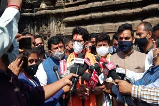Tourism Minister Aaditya Thackeray take darshan of Ambabai Devi in Kolhapur