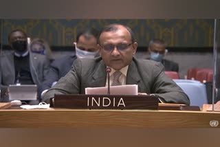 India in the UN Security Council on Ukraine Russia tension  India asks all sides to exercise restraint in UNSC  India on Ukraine Russia border tension asks all sides to exercise restraint  റഷ്യ യുക്രൈൻ സംഘർഷം  റഷ്യ യുക്രെയ്‌ൻ പ്രതിസന്ധിയിൽ ഇന്ത്യ  സംയമനം പാലിക്കണമെന്ന് ഇന്ത്യ യുഎൻ സുരക്ഷാ സമിതിയിൽ  യുഎന്‍ സെക്യൂരുറ്റി കൗണ്‍സില്‍ യോഗത്തിൽ ഇന്ത്യ  ഉക്രൈൻ പ്രതിസന്ധിയിൽ ഇന്ത്യയുടെ പ്രതികരണം  യുഎൻ ഇന്ത്യ പ്രതിനിധി ടിഎസ് തിരുമൂർത്തി  Indias Permanent Representative to the United Nations TS Tirumurti