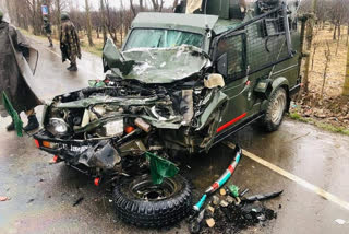 سوپور سڑک حادثے میں فوج کے چار اہلکار زخمی