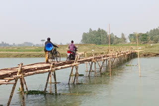 Villagers from Bhabanipur Demand for A Bridge on Mahananda River