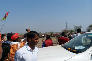 As Samajwadi Party national president Akhilesh Yadav was about to departure in his helicopter after addressing a huge rally at Bhirpur in Yamunapar's Karchana assembly constituency on Tuesday