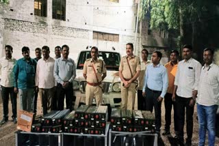 Battery thief arrested nanded