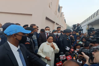 BSP supremo Mayawati casts her vote in Lucknow