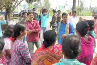 Bengal Civic Polls 2022 Women Protest Against MLA Shital Kapat in Chandrakona