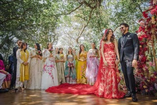 Farhan Akhtar's daughters dance at his wedding with Shibani Dandekar