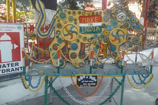 जमालपुर रेल कारखाना के कारिगरों ने स्क्रैप से बना डाला पार्क