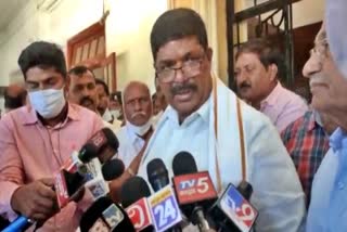 Minister Gopalaiah says there is no thought to govt for increase liquor price
