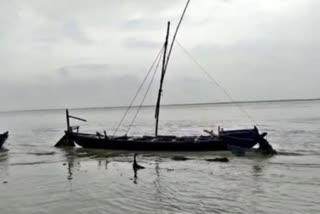 Boat capsizes in Jharkhand