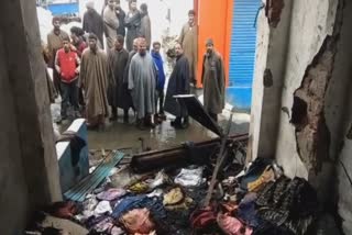 Shop Gutted in Kulgam,The victim demanded help from administration