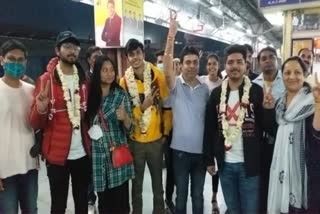 यूक्रेन से भारत लौटे छात्र
