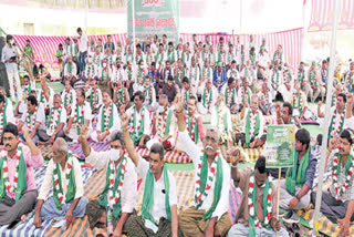 Amaravati farmers deeksha over