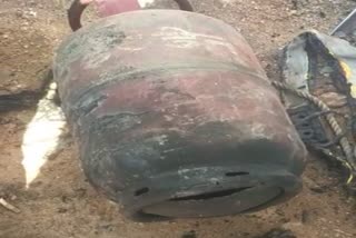 Cylinder blast 17 people injured