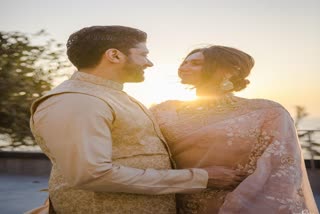 Farhan Akhtar And Shibani Dandekar Wedding: ફરહાન અને શિબાનીના સિવિલ વેડિંગની તસવીરો શેર, તસવીરોમાં દેખાયો તેનો રોમાન્સ, જુઓ તસવીરો