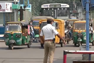 విజయవాడ వాసులకు ట్రాఫిక్ కష్టాలు