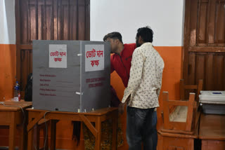 Bengal Civic Polls 2022 Rigging in Ward No 8 of English Bazar Municipality