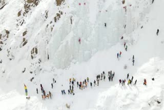 snow wall climbing