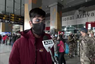 Indian students arrive from Ukraine