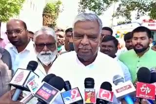 MP Srinivas Prasad reaction about Congress Mekedatu Padayatre