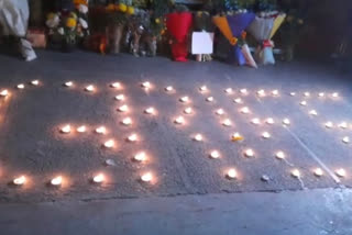 Protesting diplomats use candlelight to express Ukrainian GRIEF