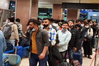 Evacuation from Ukraine:: ୟୁକ୍ରେନରୁ ୨୧୮ ଜଣ ଭାରତୀଙ୍କୁ  ନେଇ ଦିଲ୍ଲୀ ଅଭିମୁଖେ ବାହାରିଲା ବିମାନ