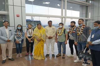 Five Students Reached to Jaipur From Ukraine