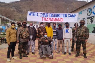 Army Distributed Wheelchairs in Rajouri: فوج نے ضرورتمندوں کو وہیل چیئر فراہم کی