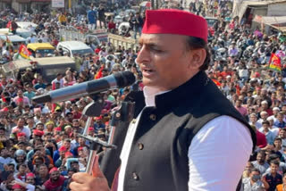 Akhilesh Yadav in Varanasi