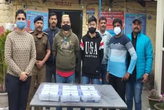 nainital-stf-arrested-two-cyber-thugs-from-delhi