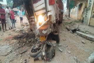 Road accident on Dhamdha Naka
