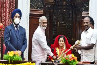 first dalit woman take charge of chennai corporation  first dalit woman in chennai corporation  chennai corporation  mayor election  chennai mayor  chennai mayor priya  சென்னை மேயராக பதவியேற்றார் பிரியா  மேயராக பதவியேற்றார் பிரியா  பிரியா  சென்னை மேயர்