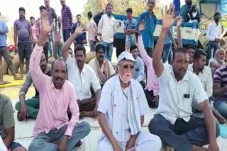 farmers protest for mandi issue in kalahandi