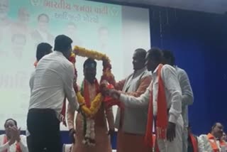 Tribal convention in Tapi: વ્યારામાં આદિવાસી સંમેલન યોજાયું