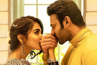 Pooja Hegde Radhe Shyam promotions,pooja hegde looks for Radhe Shyam promotions,pooja hegde promotes radhe shyam promotions,pooja hegde latest pictures,pooja hegde stylish looks,ರಾಧೆ ಶ್ಯಾಮ್ ಚಿತ್ರದ ಪ್ರಚಾರ,ರಾಧೆ ಶ್ಯಾಮ್ ಚಿತ್ರದ ಬಿಡುಗಡೆ,ರಾಧೆ ಶ್ಯಾಮ್ ಚಿತ್ರದ ನಾಯಕ ಮತ್ತು ನಾಯಕಿ,ರಾಧೆ ಶ್ಯಾಮ್ ಚಿತ್ರದ ನಾಯಕಿ ಪೂಜಾ ಹೆಗ್ಡೆ ಫೋಟೋಗಳು,ರಾಧೆ ಶ್ಯಾಮ್ ಚಿತ್ರದ ನಾಯಕ ಪ್ರಭಾಸ್​ ಫೋಟೋಗಳು