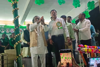 JMM supremo Shibu Soren attended the foundation day celebrations in Giridih