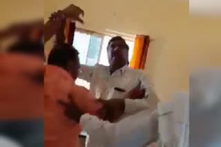 fight between PDO and gram panchayat member at Mysore